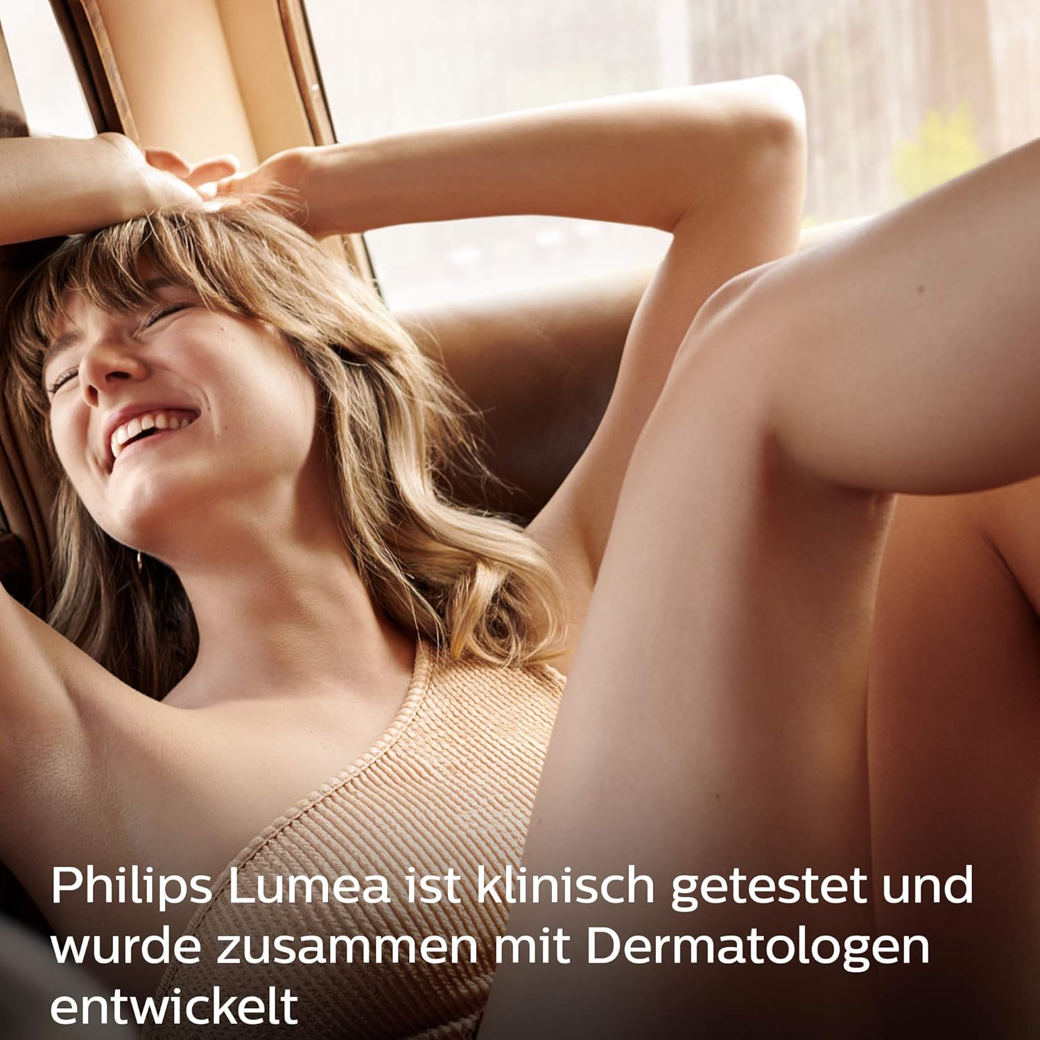 Philips Lumea IPL Serie 9000 – Epilatore a luce pulsata con tecnologia SenseIQ, 4 accessori per corpo, viso, zona bikini e ascelle, senza filo (modello BRI957/00)