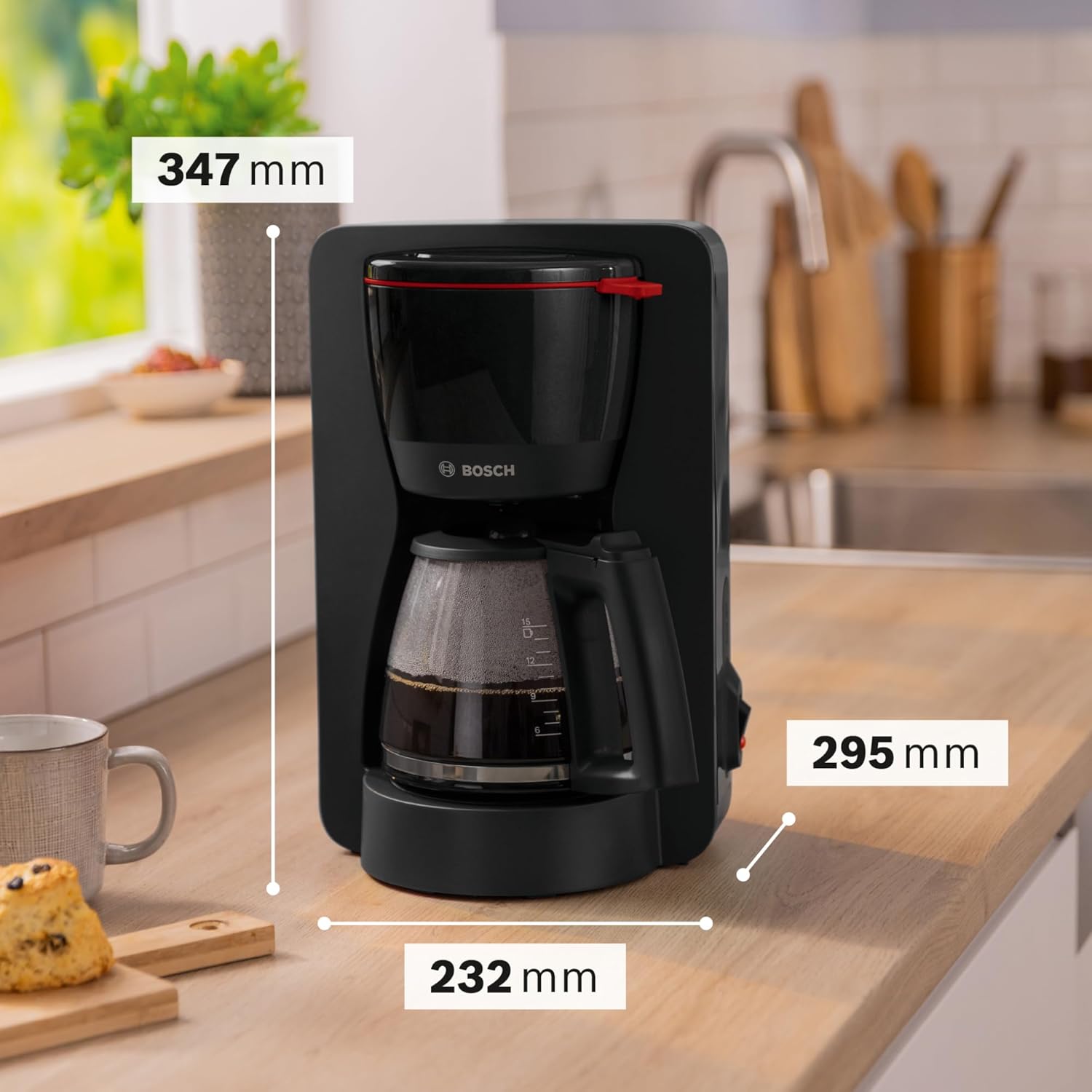 Bosch Filterkaffeemaschine MyMoment TKA3M134, Thermokanne 1 L, für 8-12 Tassen, Tropfstopp, schwenkbarer Filtertrger, Entkalkungsprogramm, abnehmbarer Wassertank, 1200 Watt, Schwarz matt