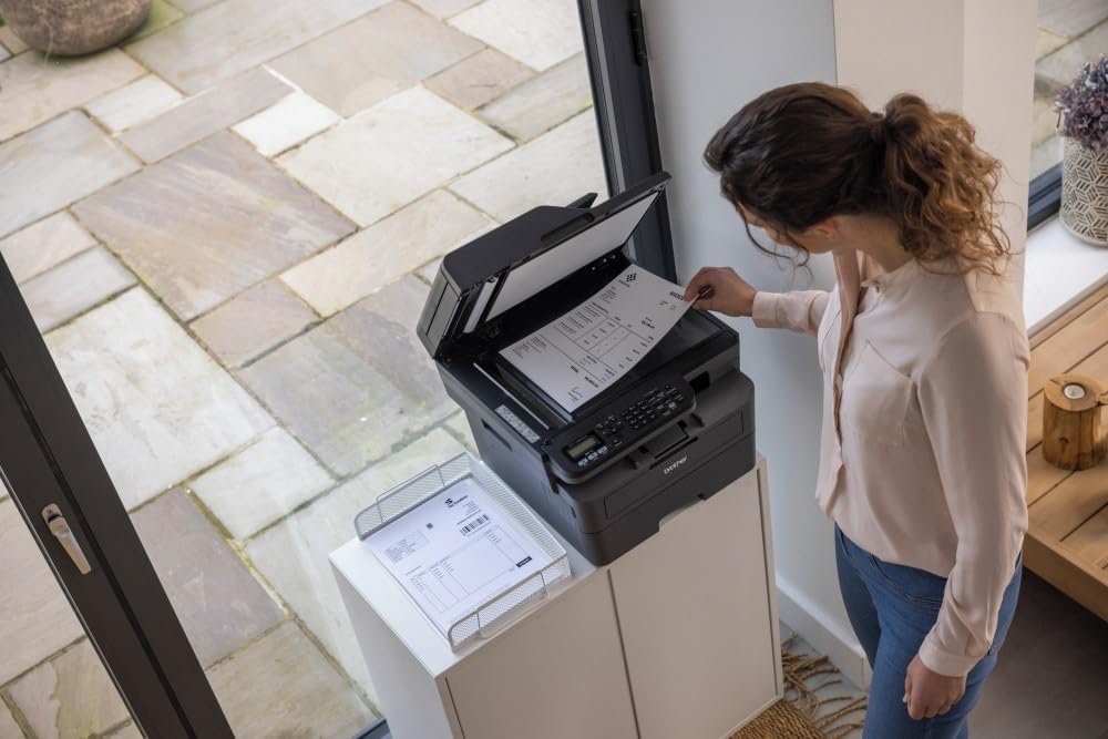 Brother MFC-L2835DW | Stampante multifunzione 4-in-1 (stampa/scansione/copia/fax) Laser monocromatica – Wi-Fi ed Ethernet – Alimentatore automatico documenti (ADF) da 50 fogli – Velocità di stampa di 32 pagine