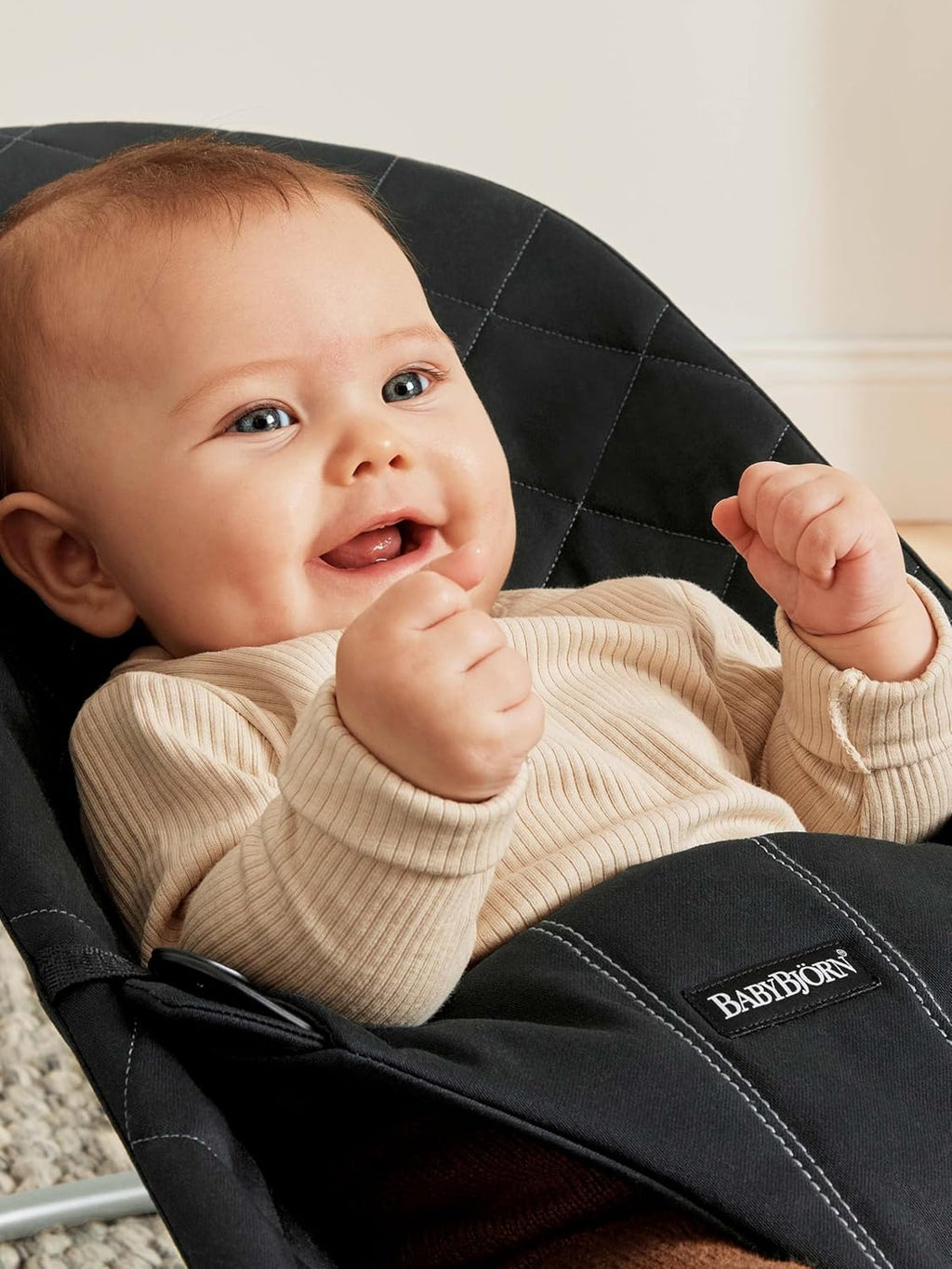 BabyBjörn Sdraietta Bliss, Tessuto trapuntato a petalo, Grigio Sabbia