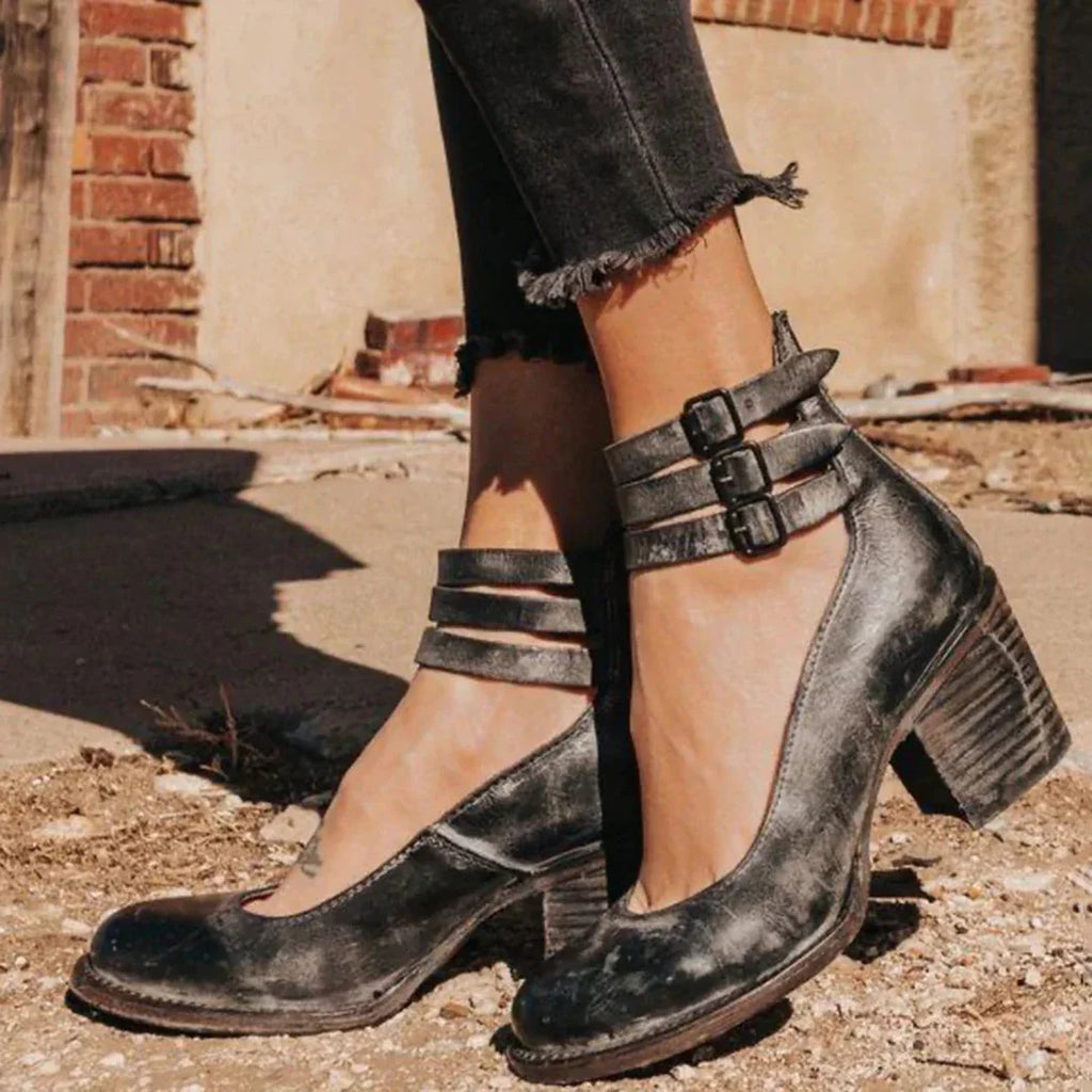 BEQUEME UND ELEGANTE STIEFELETTE