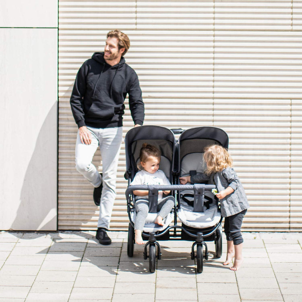 hauck Passeggino Gemellare Roadster Duo SLX, da Nascita a 15 kg (circa 3 anni) con Funzione Reclinabile, Cestino XL, Pieghevole Facile e Compatto, Ruote Grandi (Grigio/Argento)