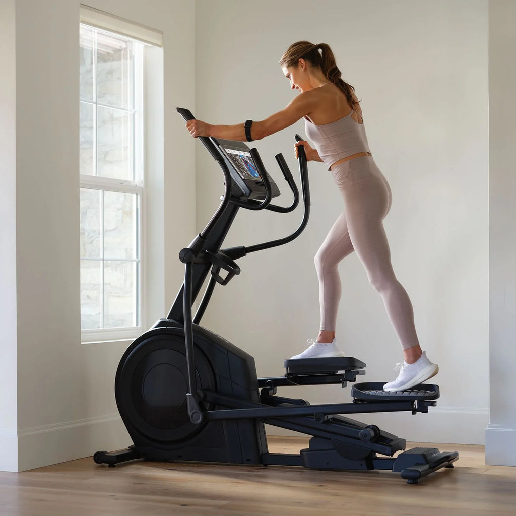 NordicTrack Ellipsentrainer AirGlide 14i