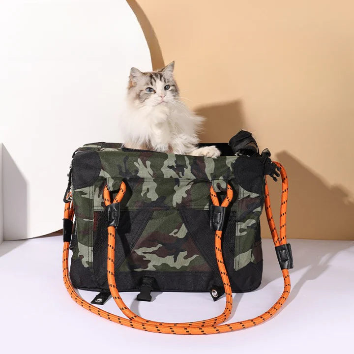 PetStyle – Camouflage Katzenreisetasche für stilvolle Ausflüge und Abenteuer