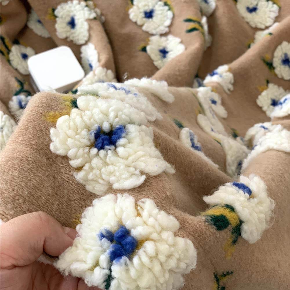 Romantische Kuscheldecke aus Jacquard-Fleece und Minky für Mensch und Tier