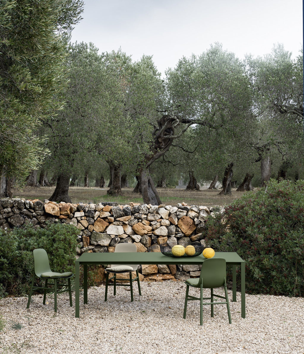 Tavolo da pranzo Kristalia Thin K 200 x 100 cm, piano in alluminio, disponibile anche allungabile