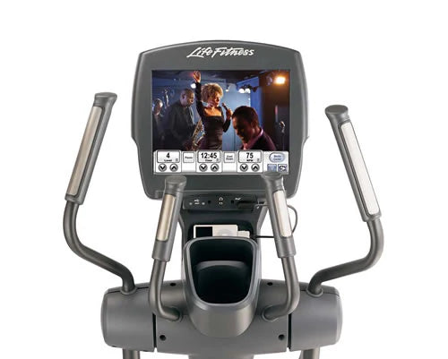 Life Fitness Crosstrainer 95X Engage Gebrauchtgert Filiale Nürnberg