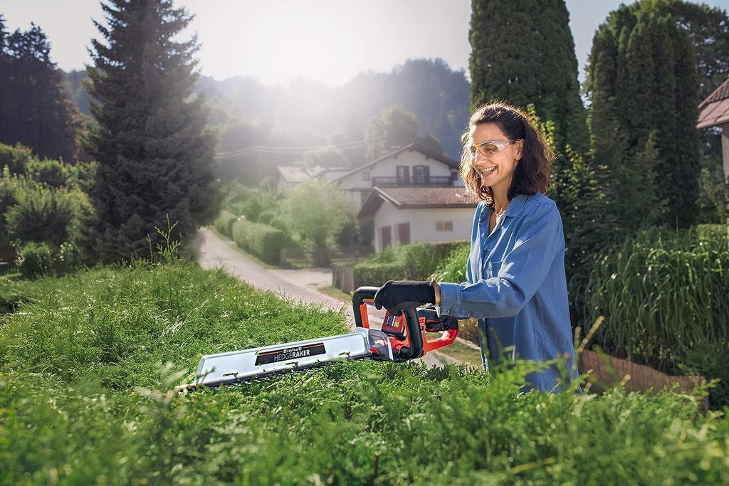 Einhell Tagliasiepi a batteria ARCURRA 18/55 Power X-Change (18 V, lunghezza di taglio 55 cm, distanza tra i denti 18 mm, incl. raccoglitore per residui di taglio, impugnatura anteriore sottile, senza batteria)