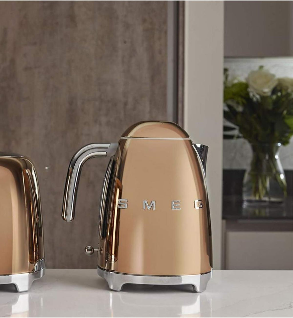 Smeg, 2x2 TSF01CREU - Tostapane, 2 scomparti per 2 fette, 6 livelli di doratura, funzione riscaldamento, funzione scongelamento e bagel, vassoio raccoglibriciole, 950W, Crema
