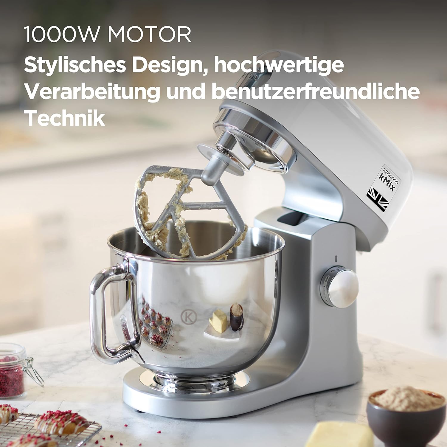 Kenwood kMix KMX750RD Robot da cucina, Ciotola in acciaio inox da 5 litri, Sistema di sicurezza Safe-Use, Corpo in metallo, 1000 Watt, Inclusi set di 3 accessori da pasticceria e paraspruzzi, Rosso