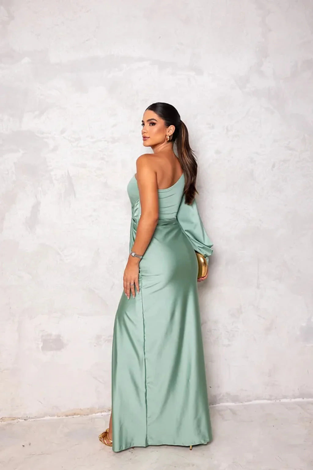 Lozenda - Elegantes Kleid mit Finesse