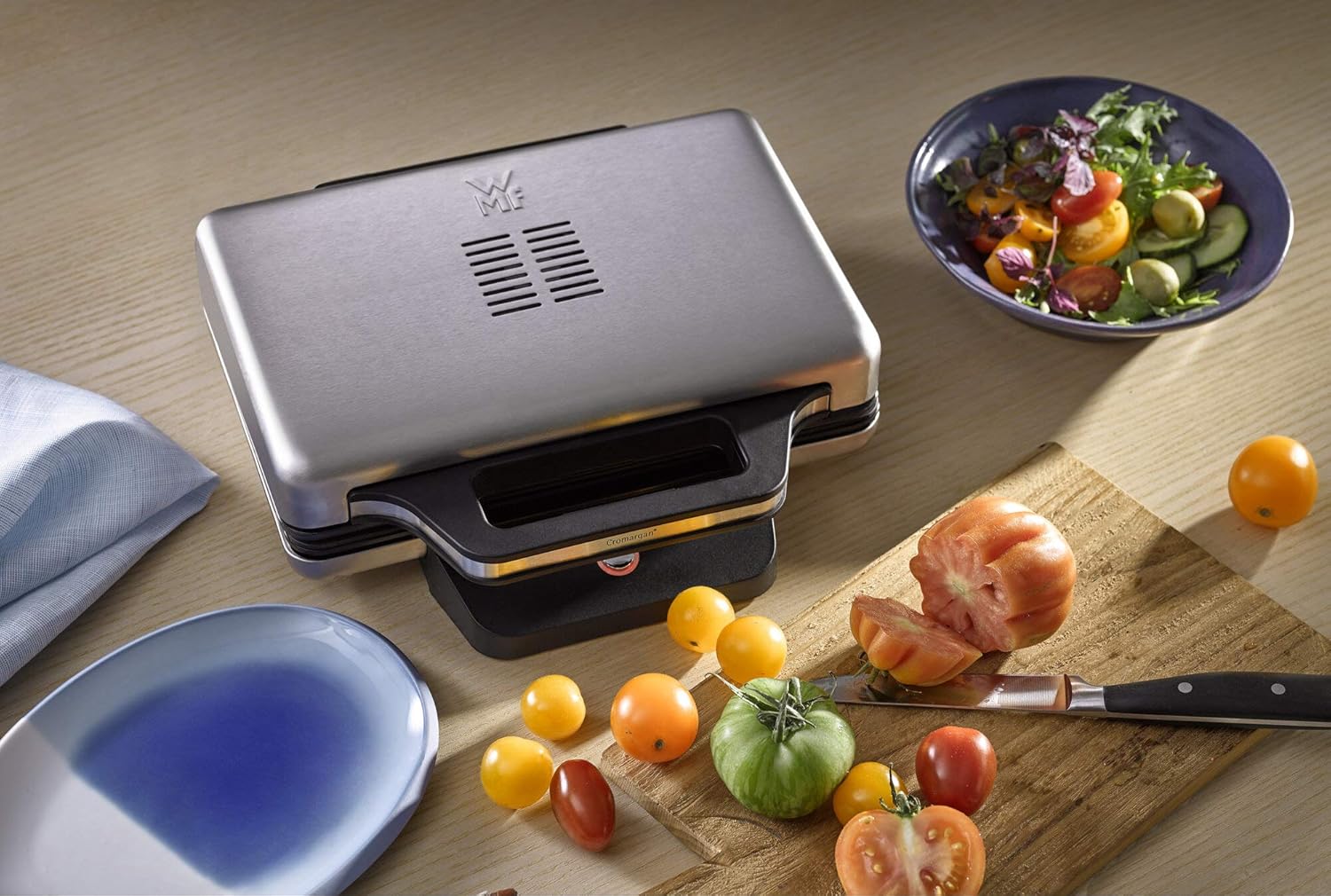 Bosch TAT7S25 Kompakt-Toaster, Auftau/Aufknusperfunktion, 1050 W, Edelstahl/schwarz & WMF Lono Sandwich Maker, für 2 Standard- oder XXL-Toasts, 2-stufige Höhenanpassung, edelstahl matt