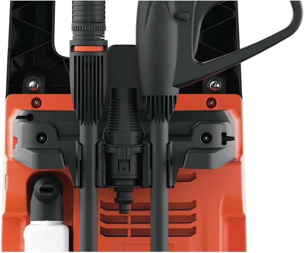 BLACK+DECKER Hochdruckreiniger BXPW2200PE mit Patio Cleaner Deluxe und Feste Bürste (2200 W, 150 bar, 440 l/h)