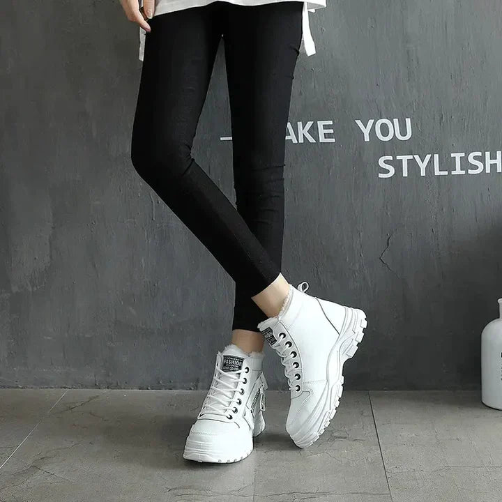 Scarpe calde