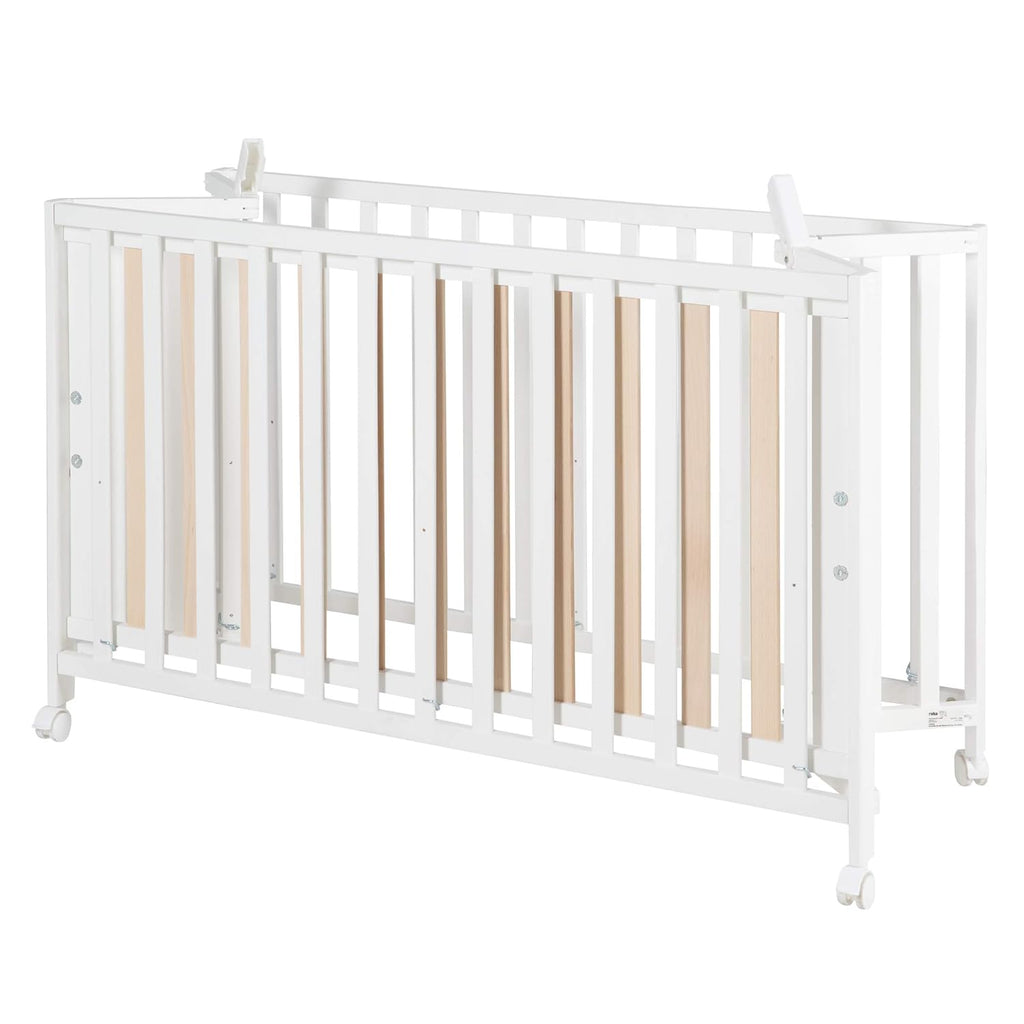 roba Klappbett Fold Up 60 x 120 - Klappbares Babybett aus Holz - 2-fach höhenverstellbar - Platzsparendes Gitterbett auf Rollen - Weiß