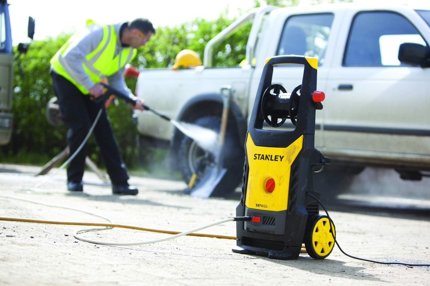 STANLEY SXPW22PE Hochdruckreiniger mit Terrassenreiniger Deluxe und Fester Bürste (2200 W, 150 bar, 440 l/h)