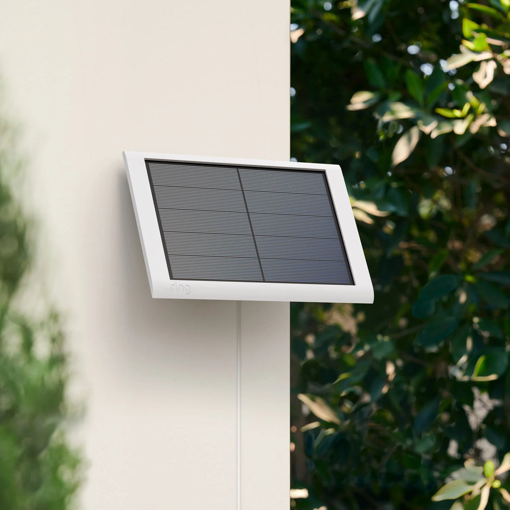 Solarpanel USB-C (Stick Up Cam, Stick Up Cam Pro, Spotlight Cam Plus, Spotlight Cam Pro, Alarm Auensirene)
