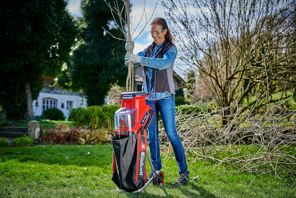 Einhell Biotrituratore a batteria REDAXXO 36/25 Power X-Change (36 V, spessore rami max. 25 mm, 3 lame reversibili in acciaio, sacco di raccolta da 55 L, impugnatura per il trasporto, pestello)
