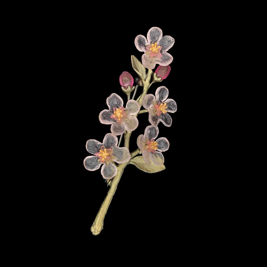 Spilla a fiore di pesco