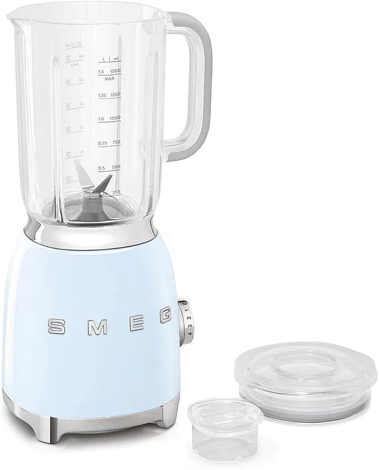SMEG, BLF01SVEU Frullatore da 1,5 l, 4 velocità, 3 programmi automatici, Doppia lama rimovibile, Coperchio trasparente con tappo dosatore, Antiscivolo, 800W, Argento