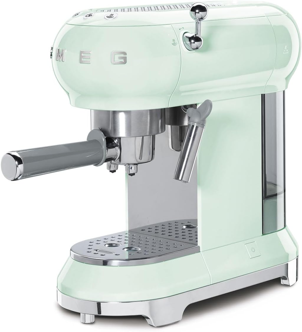 Smeg, ECF01WHEU Macchina da Caffè Espresso Manuale, Sistema Cappuccino, Thermoblock, Alloggiamento Tazze Grandi e Funzione Doppio Caffè, Serbatoio Acqua 1 l, Dimensioni Compatte, 1350W, Bianco