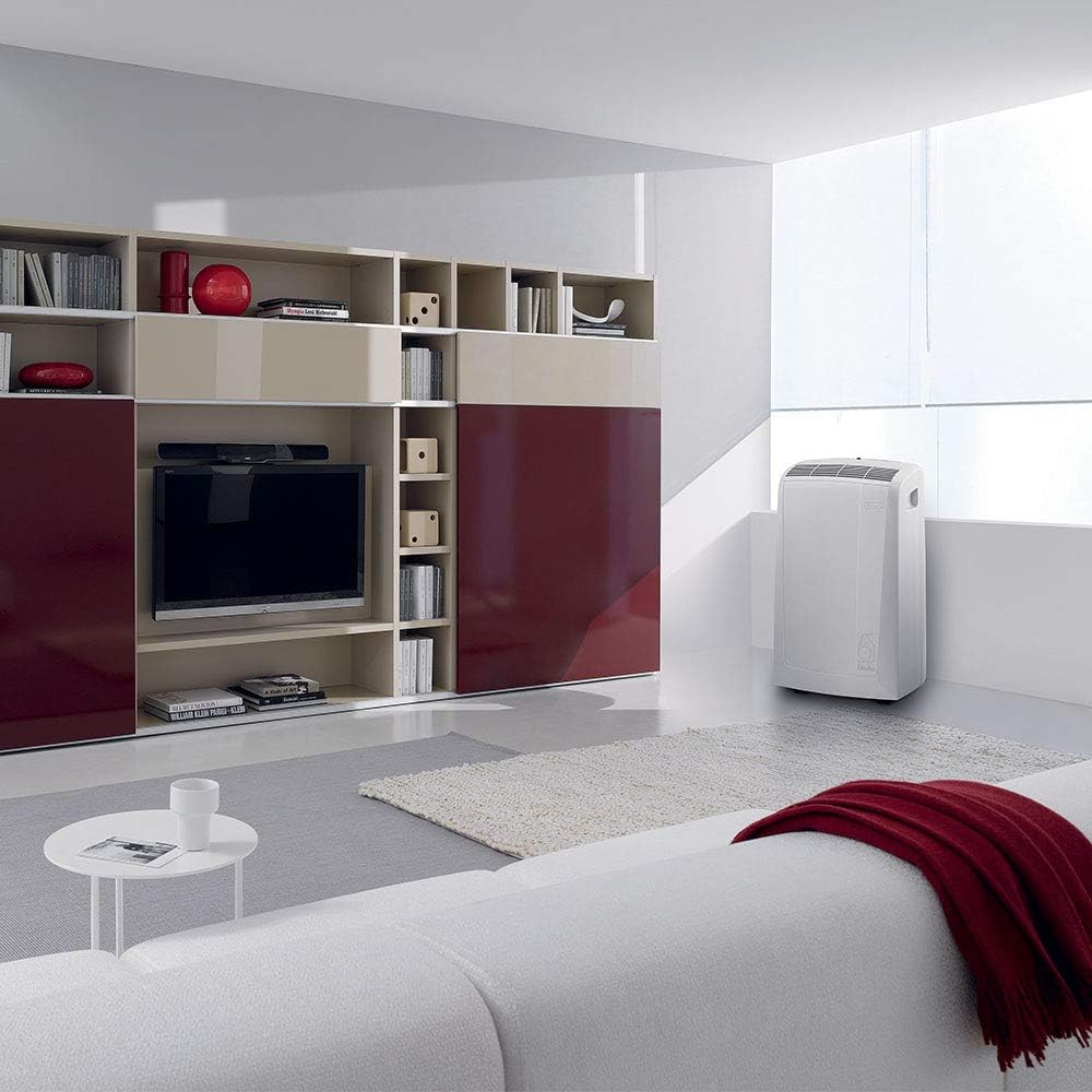 De'Longhi Pinguino PAC EM82, Condizionatore Portatile per ambienti fino a 80 m, 9.400 BTU, 2,4 kW, 63 dB, Funzione Deumidificatore, Classe Energetica A, Timer 24h, Bianco