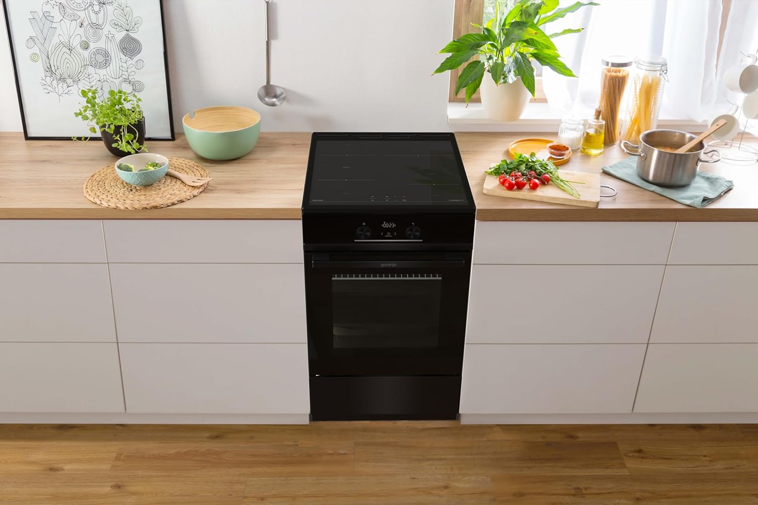 Gorenje GEIT5C61SPG Cucina indipendente con piano cottura a induzione, 50 cm, 70 litri, argento, PerfectGrill, AirFry, FrozenBake, Pizza Mode 300°C, AquaClean, Made in Europe, inox