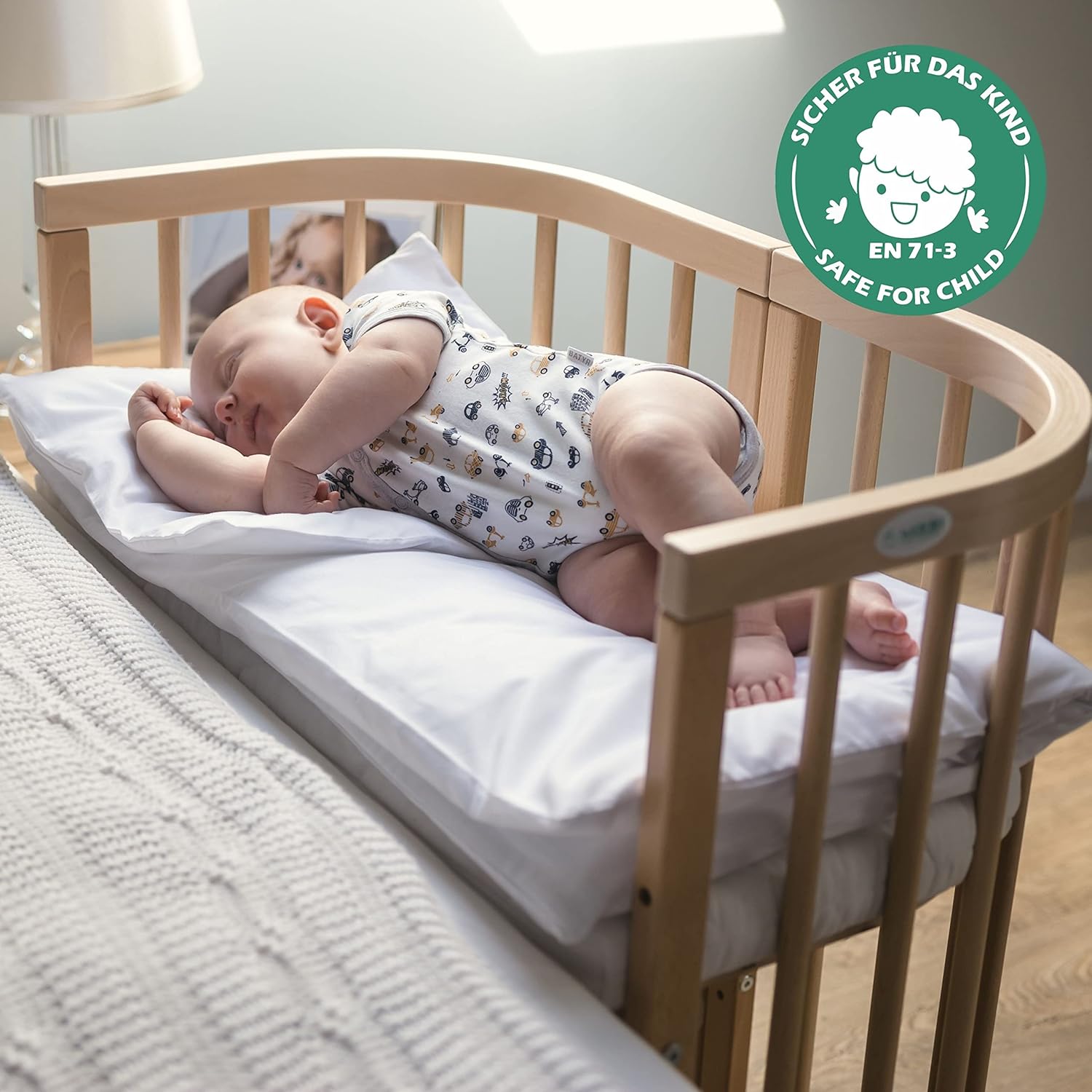 Waldin Lettino per bambini in legno 7in1 con materasso, Letto "Cresci con me", Ventilato, Base regolabile in 5 altezze, Set All-Inclusive, Legno Bianco