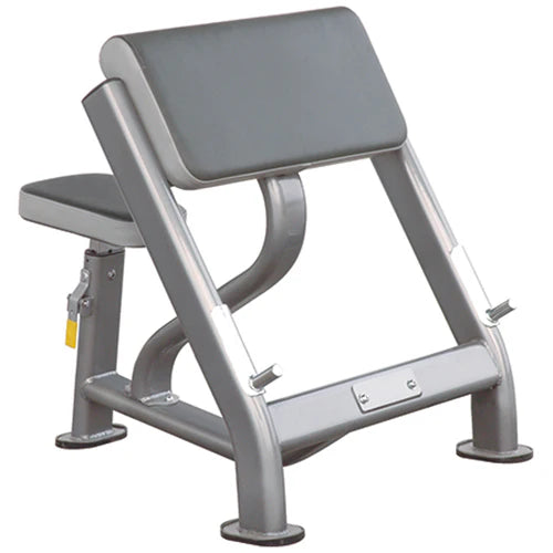 Panca Scott con curl per bicipiti Impulse