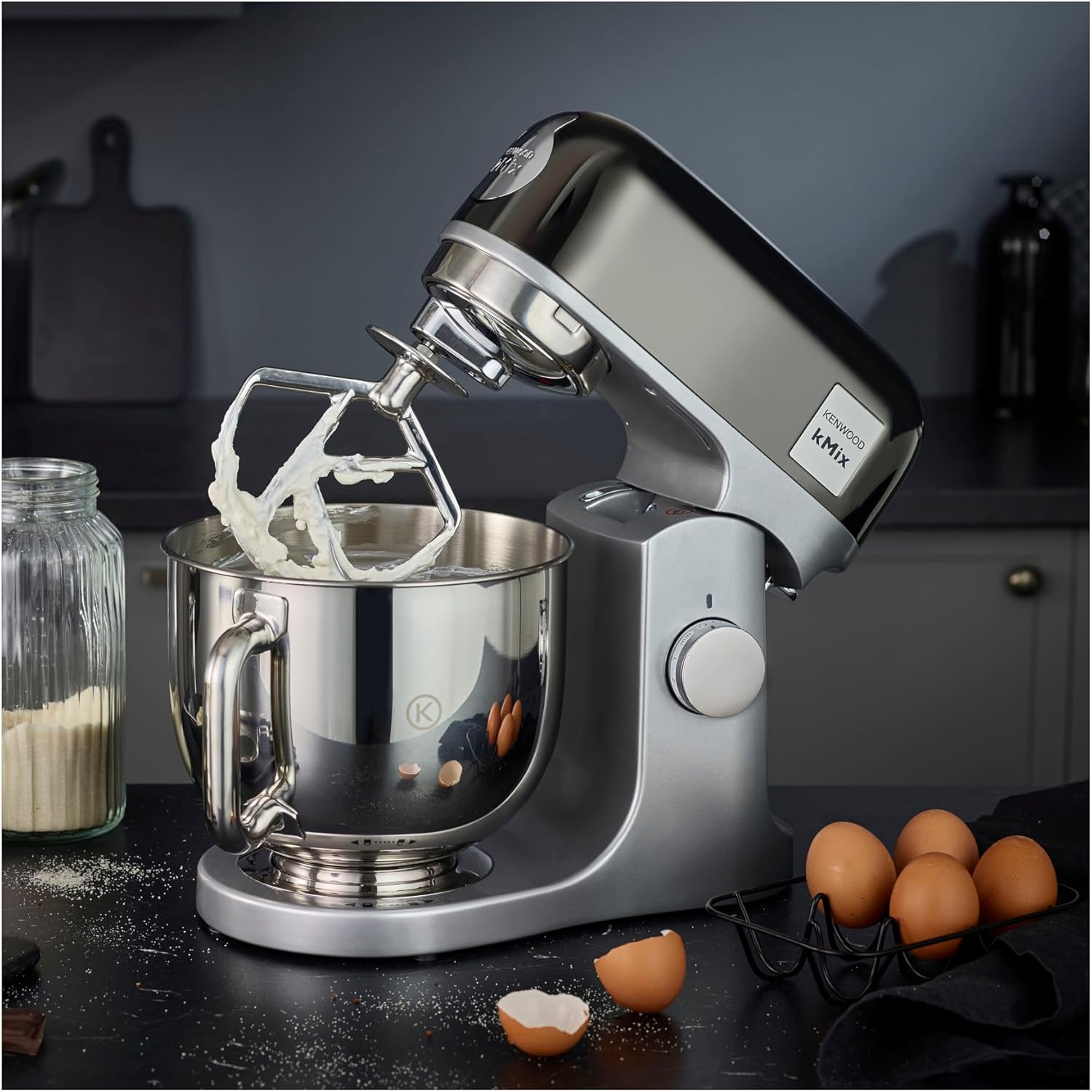 Kenwood kMix KMX750RD Robot da cucina, Ciotola in acciaio inox da 5 litri, Sistema di sicurezza Safe-Use, Corpo in metallo, 1000 Watt, Inclusi set di 3 accessori da pasticceria e paraspruzzi, Rosso