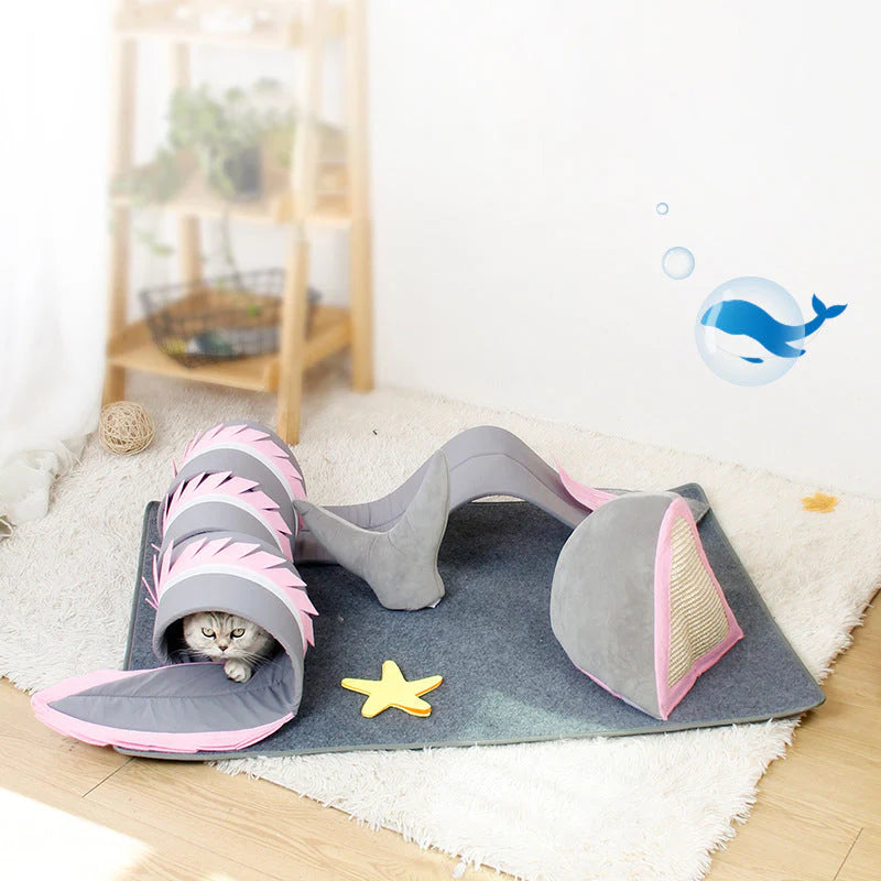 Entdecke den Katzen-Abenteuer Tunnel mit Fischdesign - Spielspa und Beschftigungsmatte für Katzen
