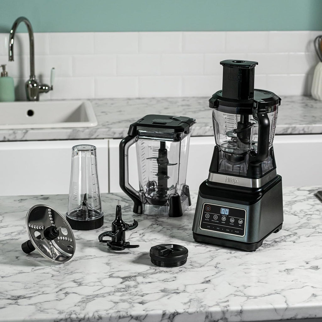 Robot da cucina e frullatore Ninja 3-in-1 con 5 programmi: Frullare, Frullare al massimo, Tritare, Mescolare, Ridurre in purea, ciotola da 1,8 L, caraffa da 2,1 L, tazza da 700 ml, 1200 W, lavabile in lavastoviglie, Auto-iQ, Nero BN800EU