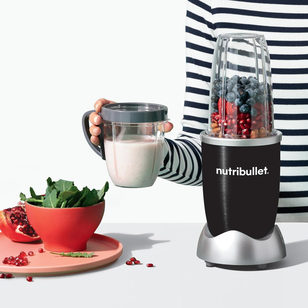 nutribullet Original, Frullatore Elettrico, Tritatutto, Frullatore per frullati, Smoothie Maker, Potenza 600 W, Facile e Veloce da Usare, Compatto, Facile da Pulire, NB603DG