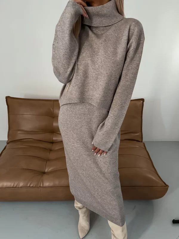 Kleid und Rollkragenpullover-Set