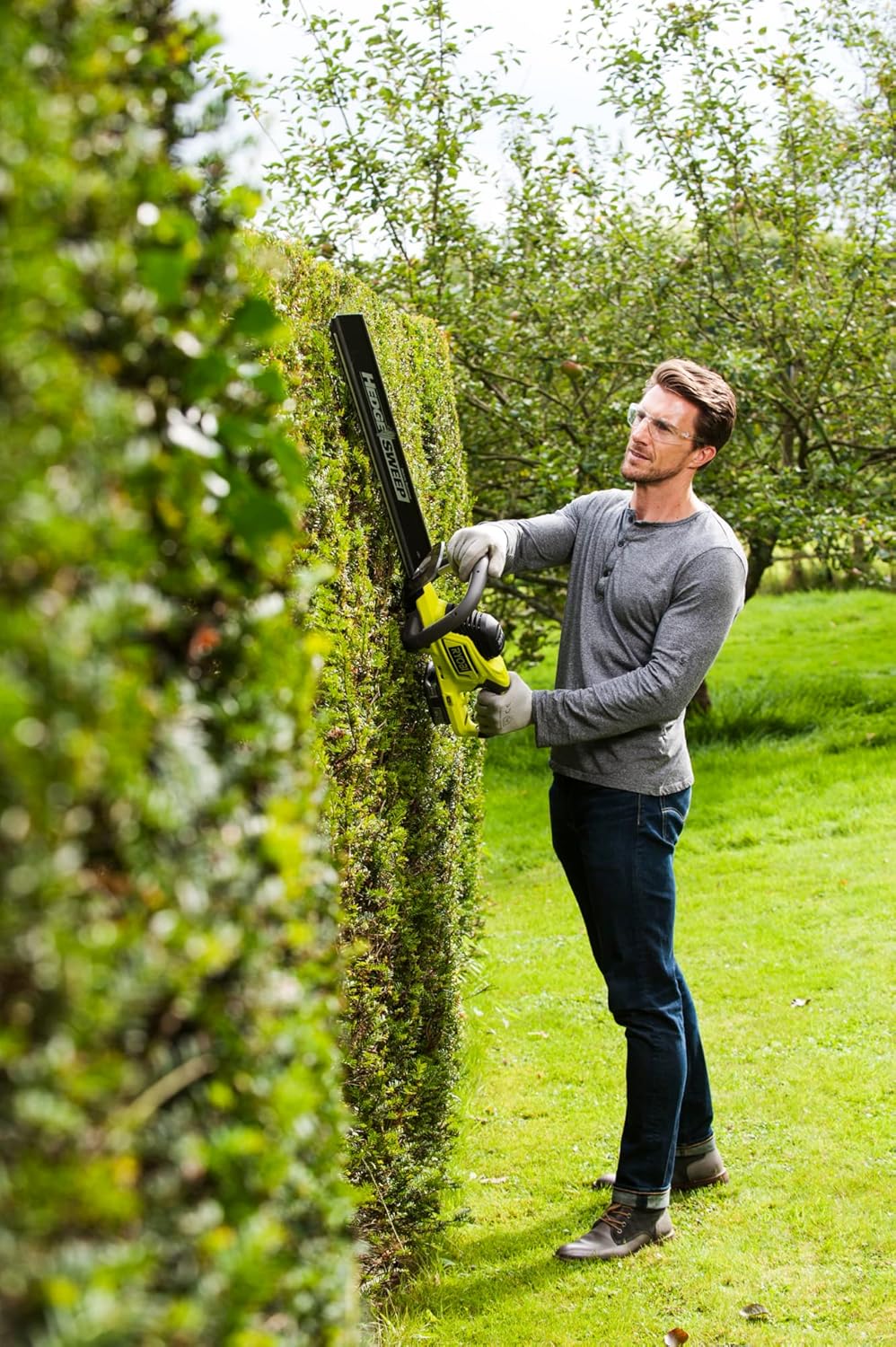 Ryobi RY18HT50A Ak­ku-He­cken­sche­re ONE+ 18 V | MES­Ser­län­ge 50 cm | ohne Akku & Ladegerät