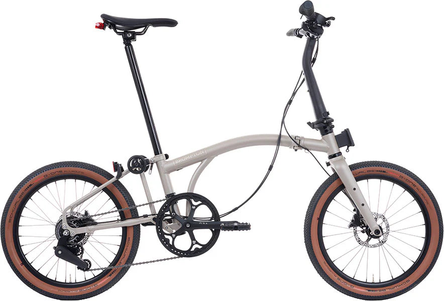 G Line (2025) - Gre M - Traildust White