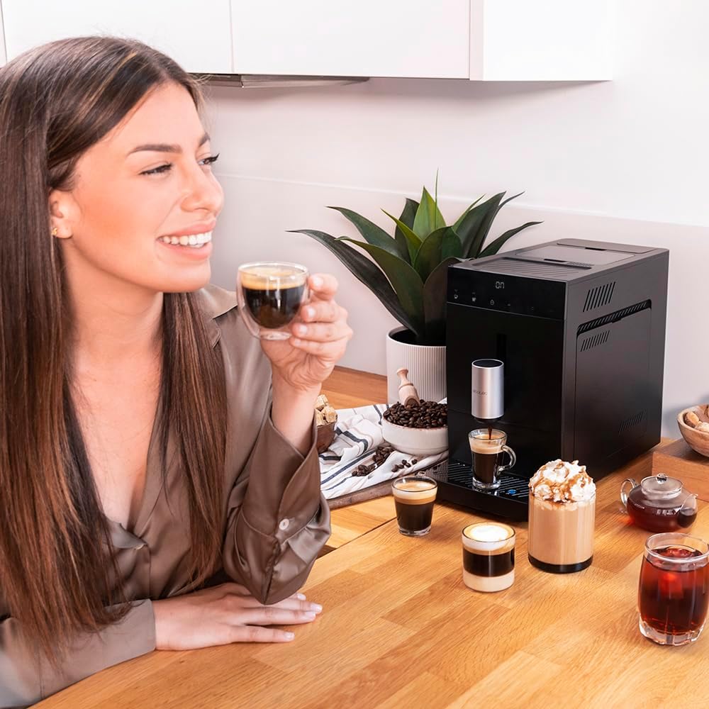 Macchina da caffè superautomatica compatta Cecotec Cumbia Cremmaet Compact, 1350 W, 19 bar e sistema Thermoblock, serbatoio acqua da 1,1 L e contenitore caffè da 150 g, Plug&Play, pulizia automatica