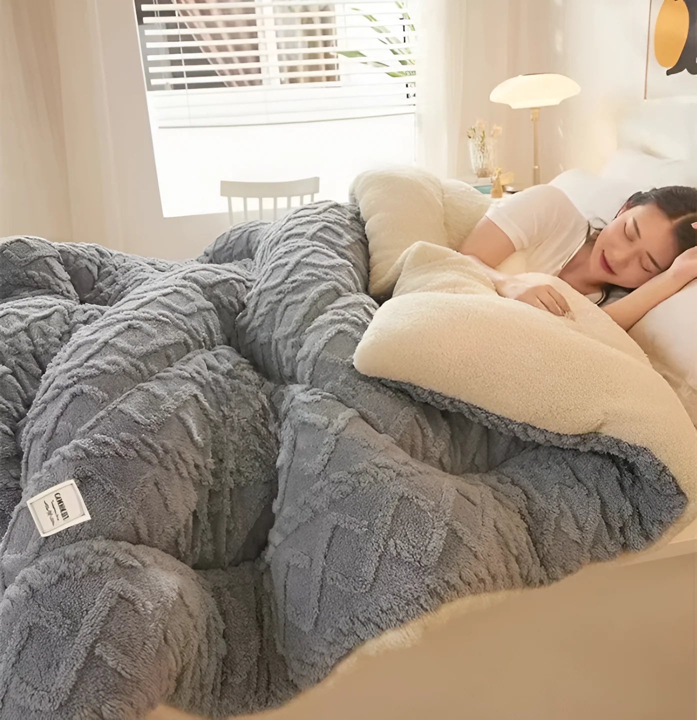 FluffFusion - Weiche und dicke Plüschdecke mit doppelseitigem Design