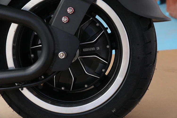 Mangosteen M8 Chopper Style Citycoco Scooter in Mattgrün  – 2000W Motor, 45 km/h Hchstgeschwindigkeit