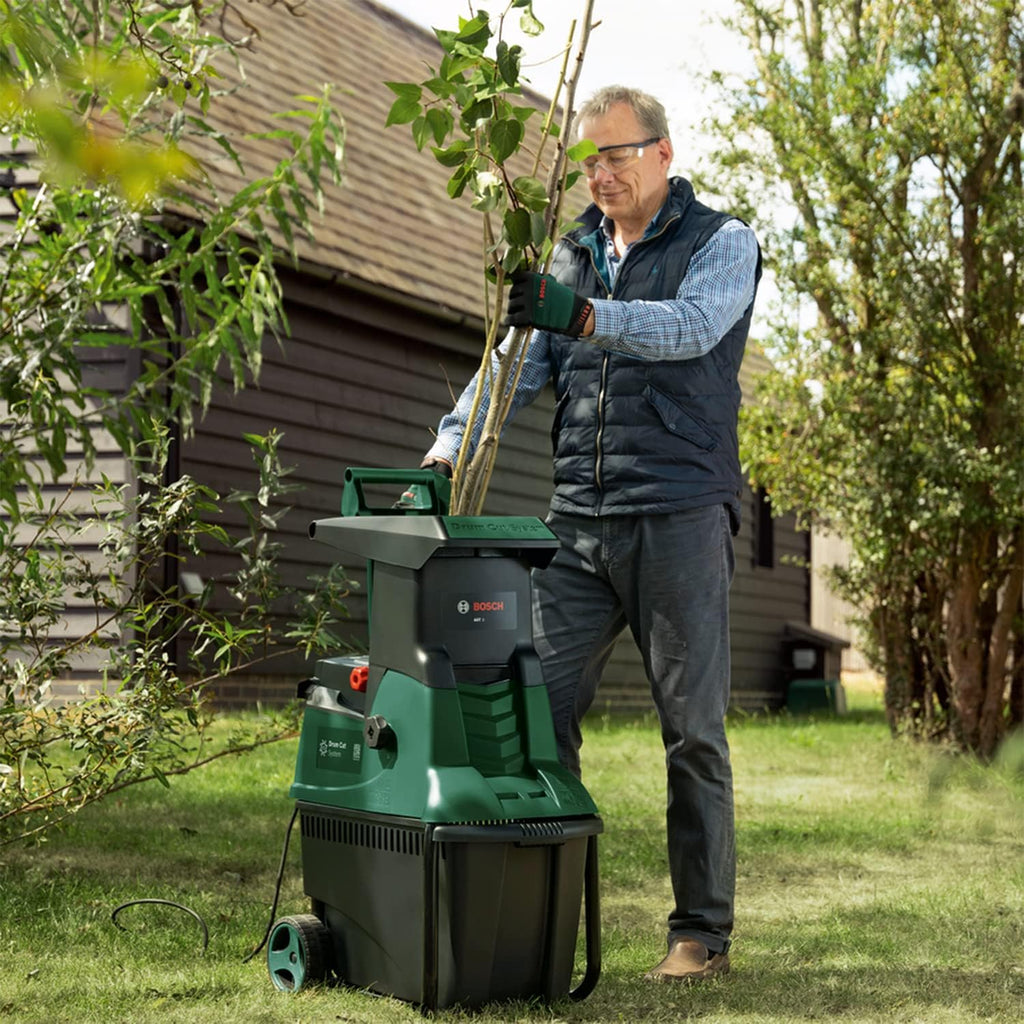 Bosch Trituratore a turbina AXT 25 TC (2.500 W; adatto per legno e residui di giardinaggio duri; include guanti da giardinaggio; contenitore di raccolta integrato da 53 l; in cartone) – Edizione