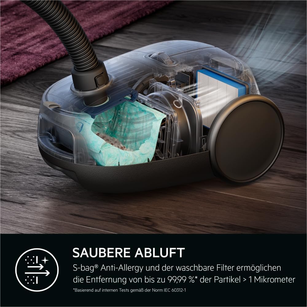 AEG CLEAN 6000 AB61C2DB Aspirapolvere con sacco / elevata potenza di aspirazione / include bocchetta per imbottiti / 50% plastica riciclata / ideale per proprietari di animali domestici / pulizia di tappezzeria / cavo da 12 m / 750 W / Blu