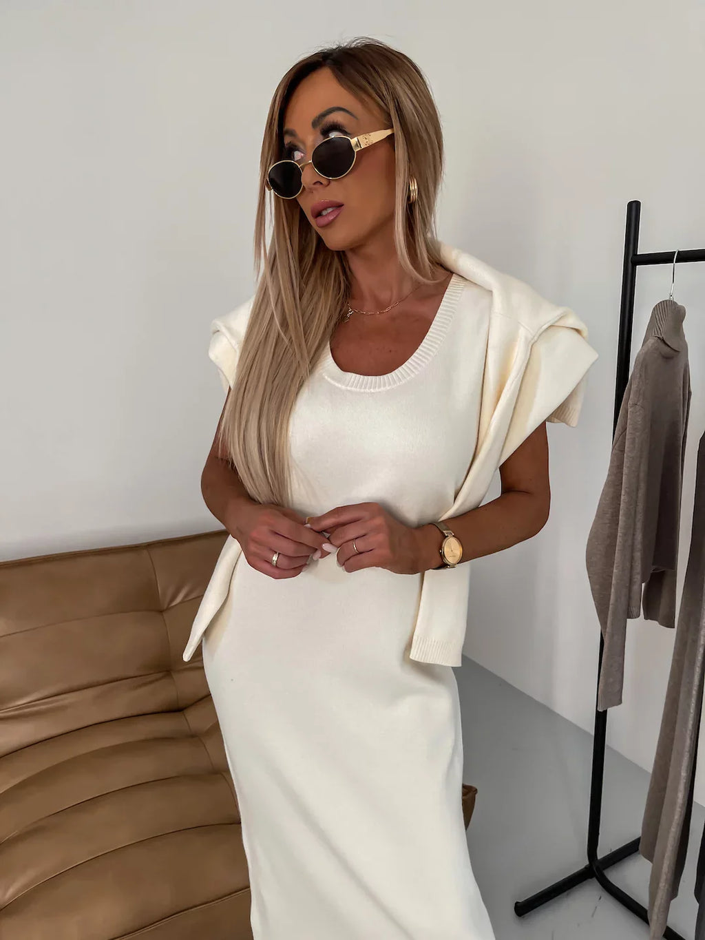 Kleid und Rollkragenpullover-Set