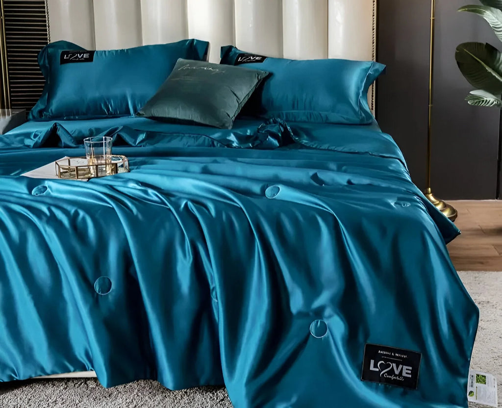SilkyLux Satin-Bettwsche – Weiche & Atmungsaktive Decke für Ganzjhrigen Komfort