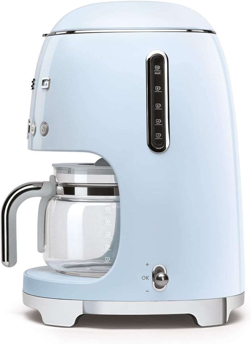 Smeg, DCF02BLMEU, Macchina da caffè con filtro, Funzione aroma e avvio automatico, Caraffa in vetro fino a 12 tazze, 2 livelli di intensità, Funzione di mantenimento del calore, 1050W, Nero opaco