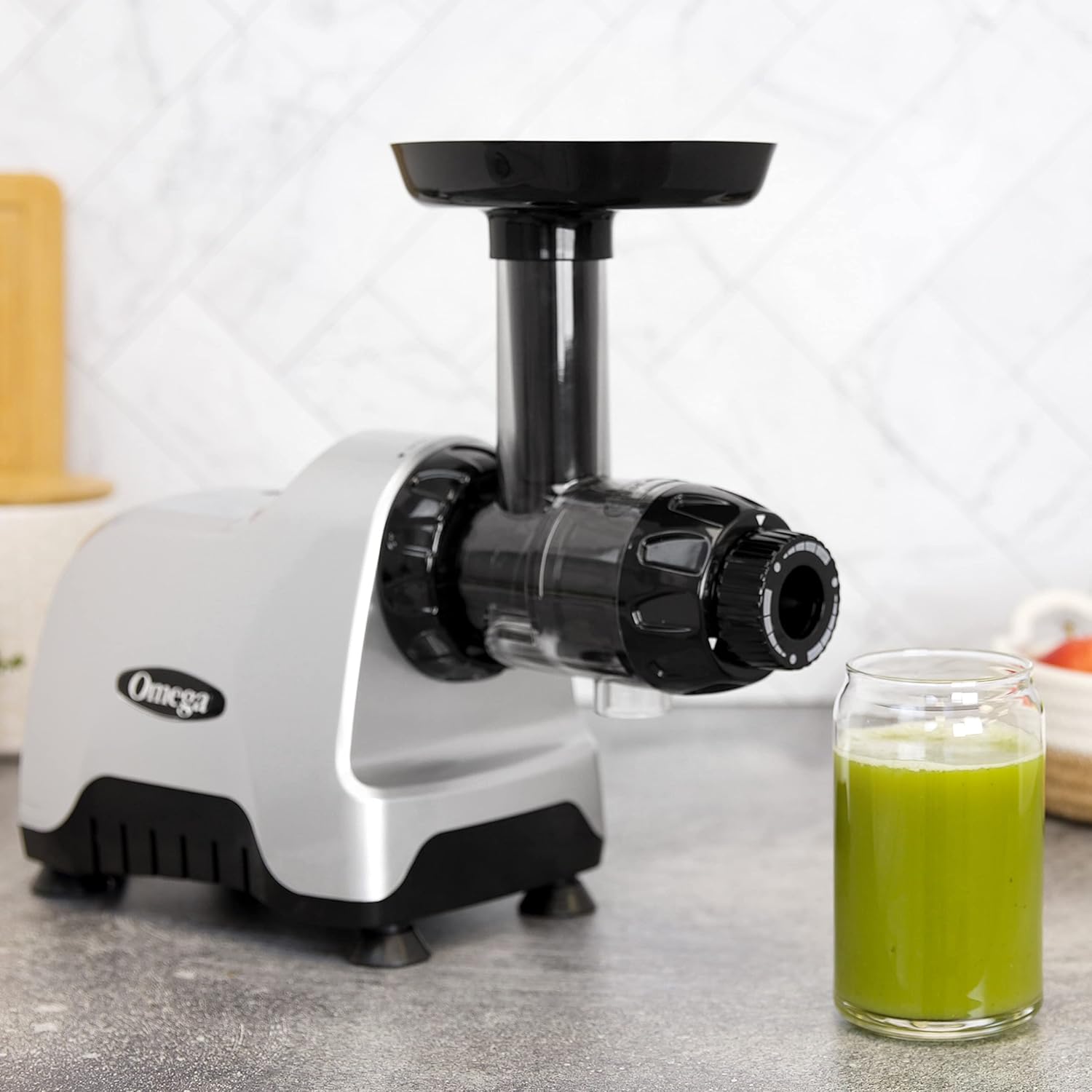 Omega CNC80S Estrattore di Succo Multi-Funzione a Lenta Velocità Compatto - Orizzontale, Plastica, Argento