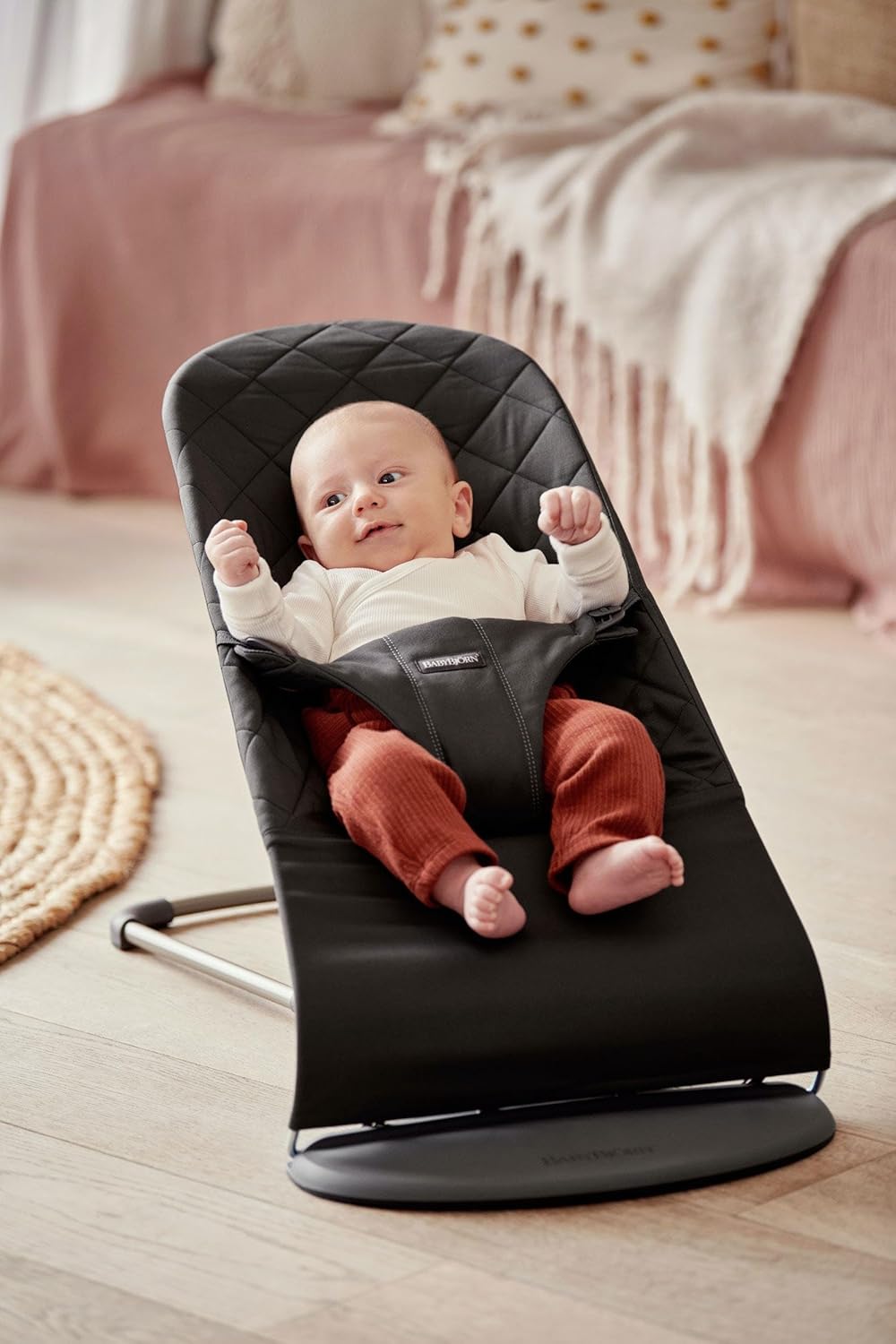 BabyBjörn Sdraietta Bliss, Tessuto, Trapuntatura petalo, Grigio Sabbia