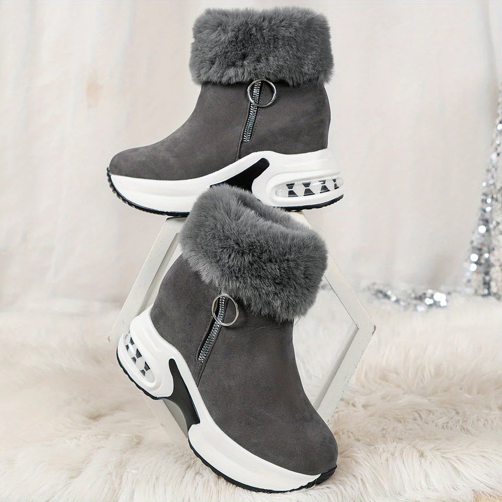 Komfortable Stiefel mit Seitenreiverschluss