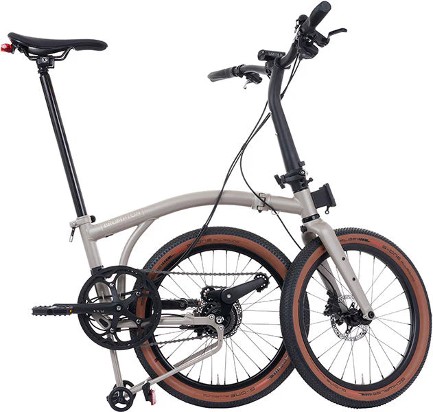 G Line (2025) - Gre M - Traildust White