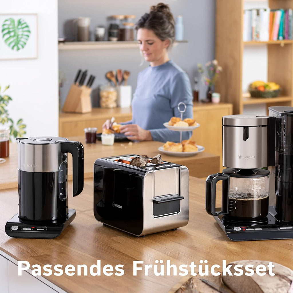 Bosch TAT7203 Tostapane compatto, funzione scongelamento/riscaldamento, 1050 W, acciaio inox/nero e bollitore senza fili, spegnimento automatico, protezione surriscaldamento, selezione temperatura, 1,5 L, 2400 W, nero