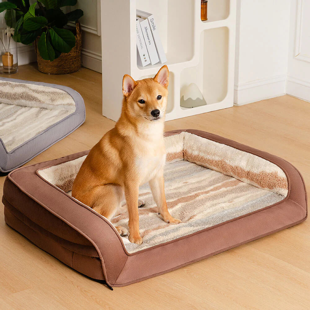 Bequeme orthopdische Hundecouch aus Kunstlammwolle